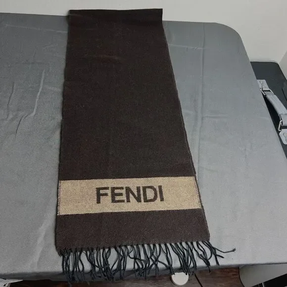 FENDI WOOL GRAPHIC SCARF